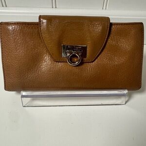 Salvatore Ferragamo Women’s Brown Leather Wallet Yellow Interior
